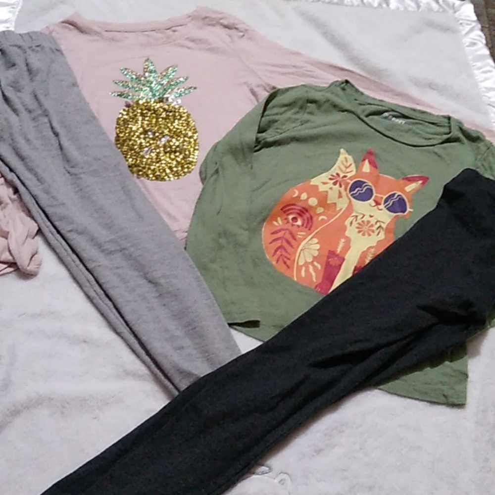 🦊🍍 Girls Size 7 Two Outfits Bundle Flip Sequins On Pineapple 🍍 and Fox 🦊